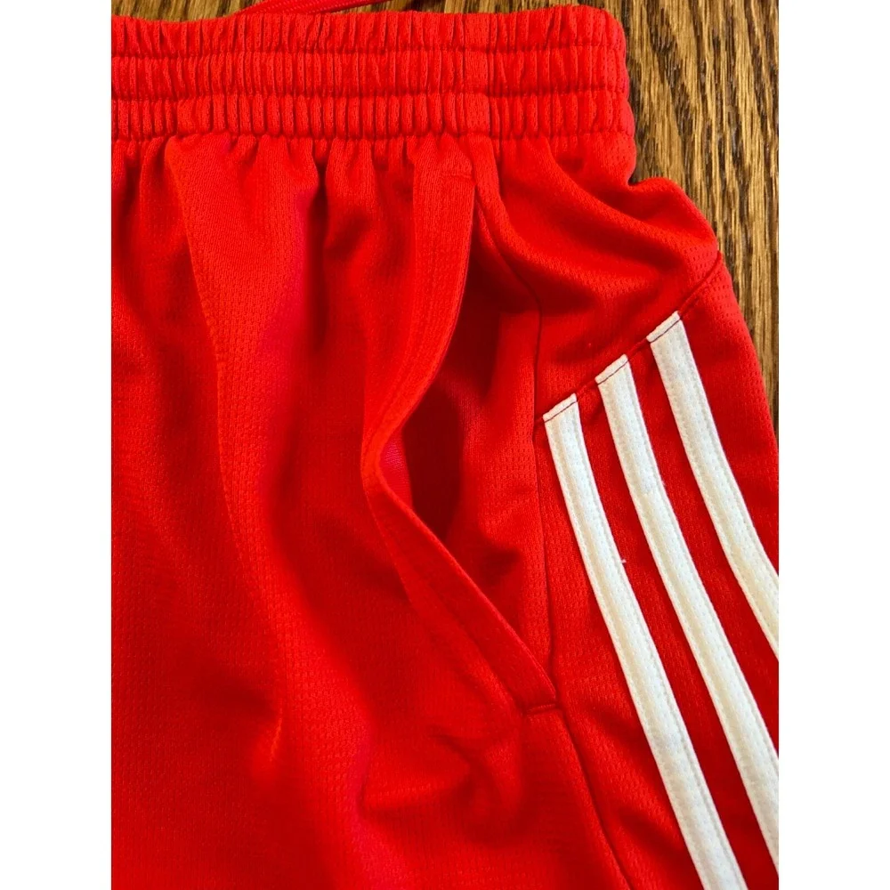 Adidas Boys Athletic Basketball Shorts Size 14/16 Red Mesh 3 Stripe Drawstring